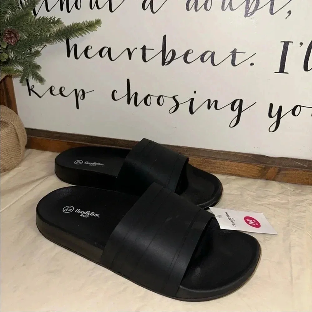 NWT Goodfellow Men’s Athletic Slides - Picture 2 of 3
